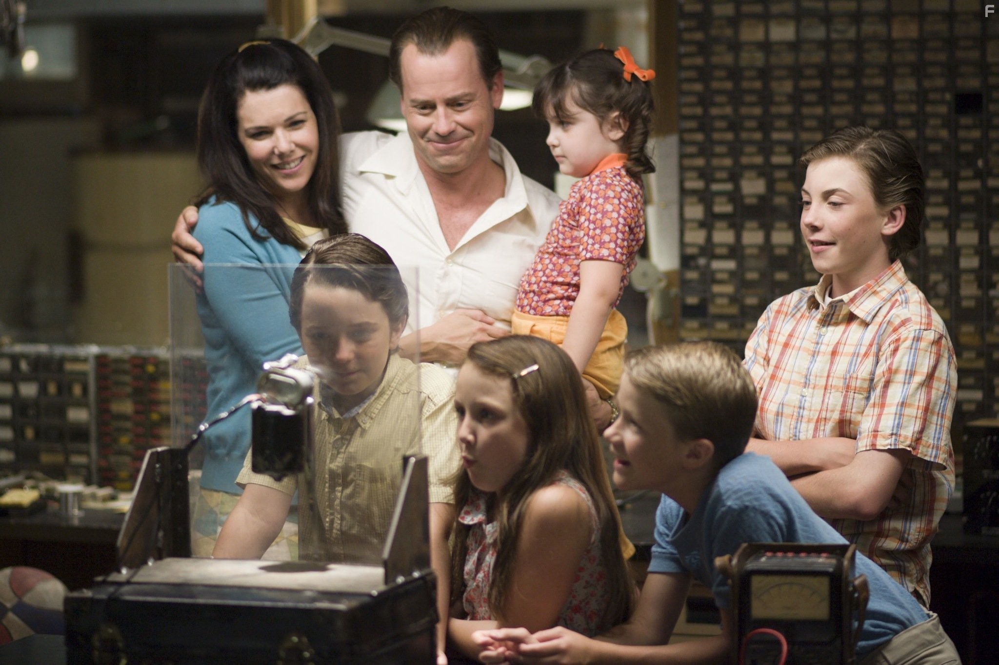 Greg Kinnear and Lauren Graham in Проблеск гениальности (2008)