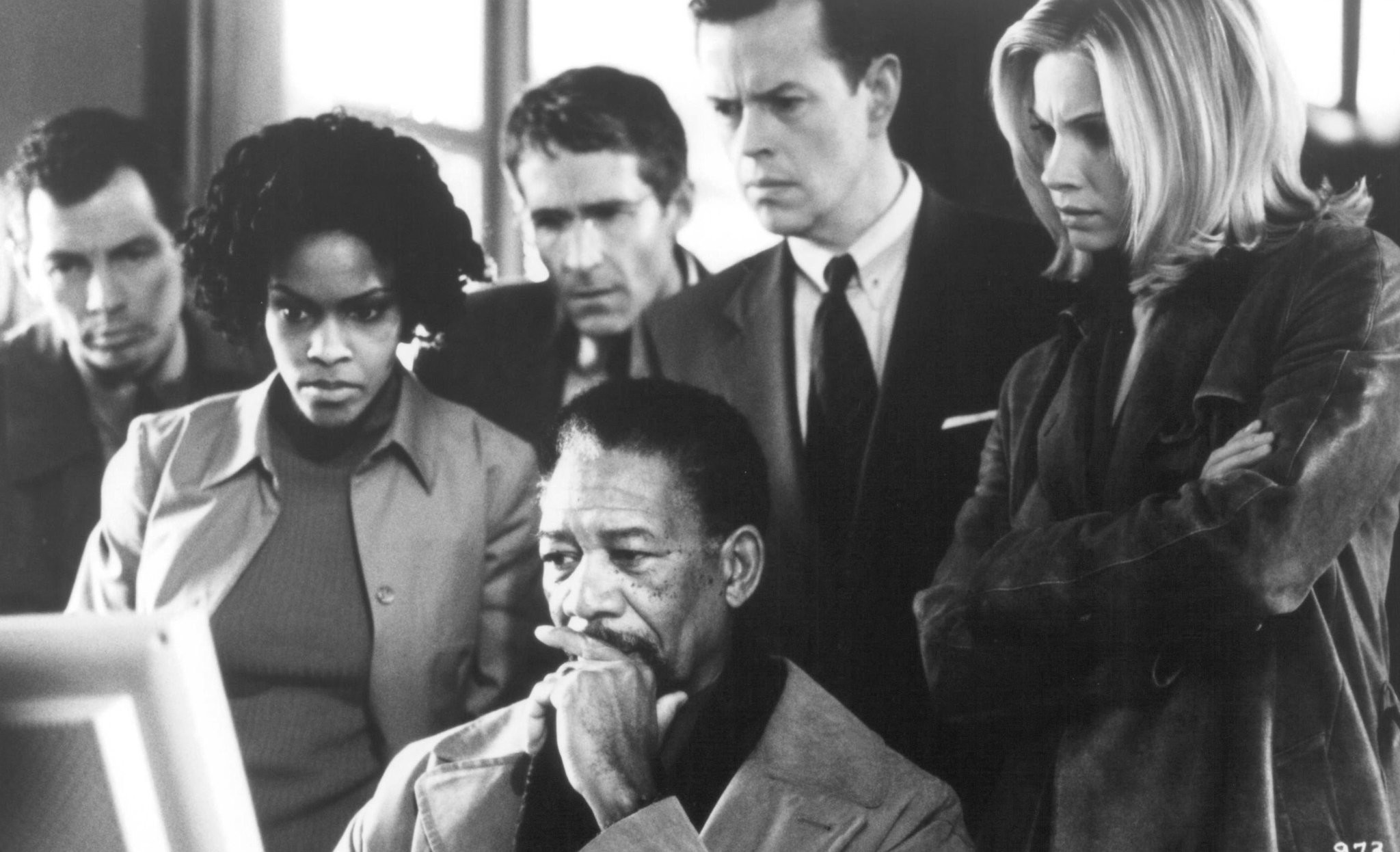 Morgan Freeman, Monica Potter, and Dylan Baker in И пришел паук (2001)