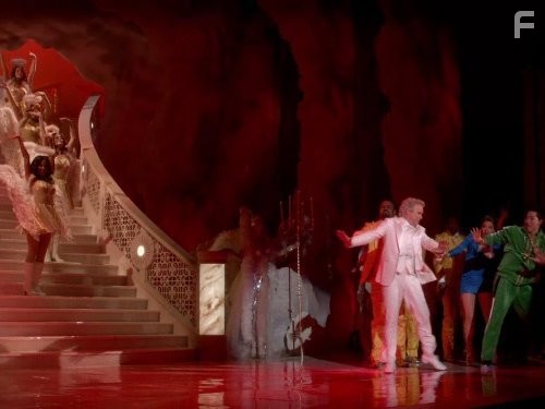 Жизнь как шоу (2012)