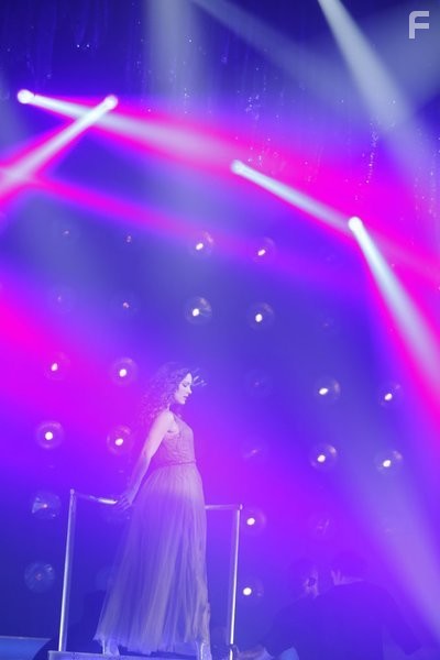 Katharine McPhee in Жизнь как шоу (2012)