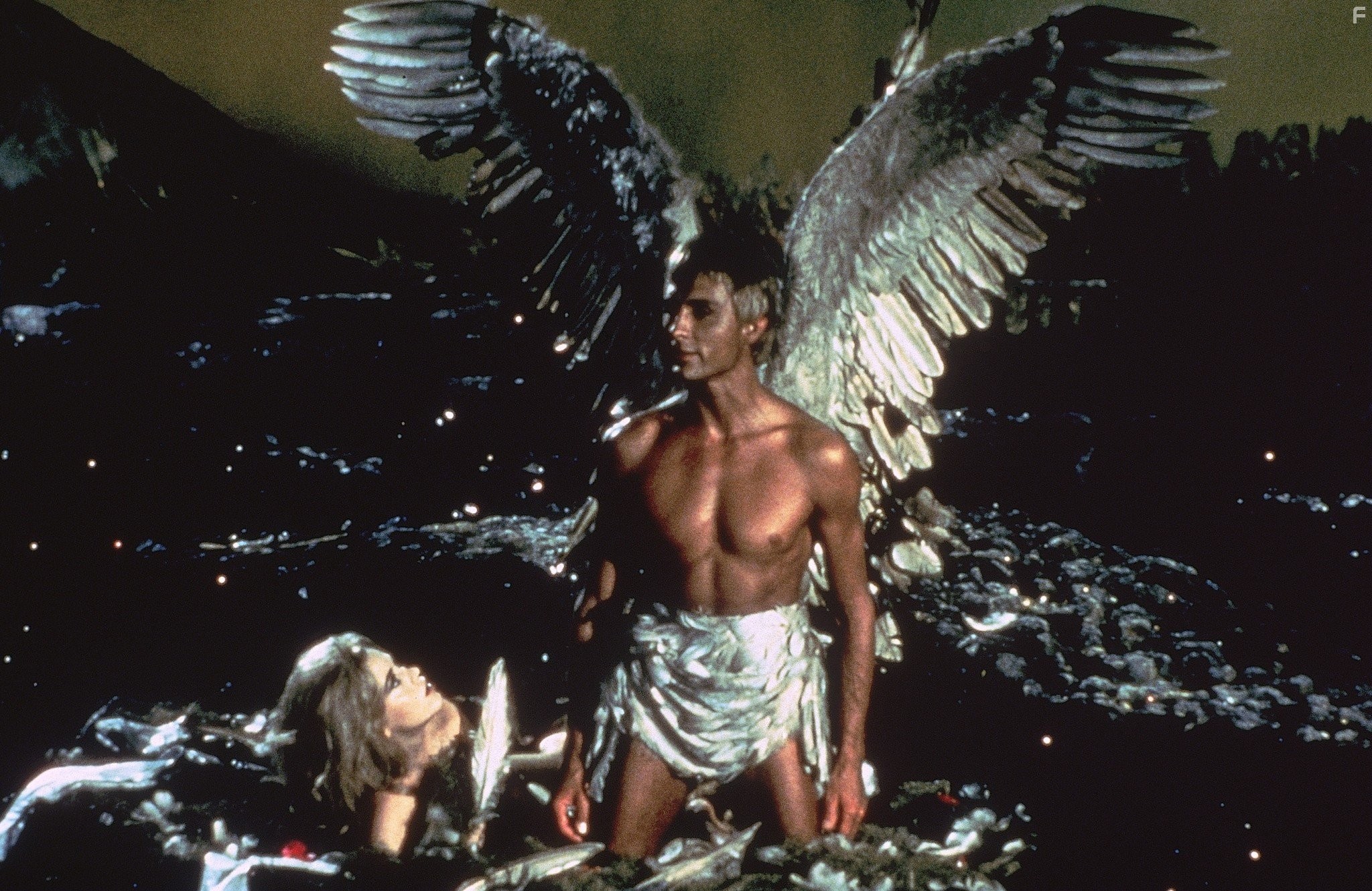 Jane Fonda and John Phillip Law in Барбарелла (1968)