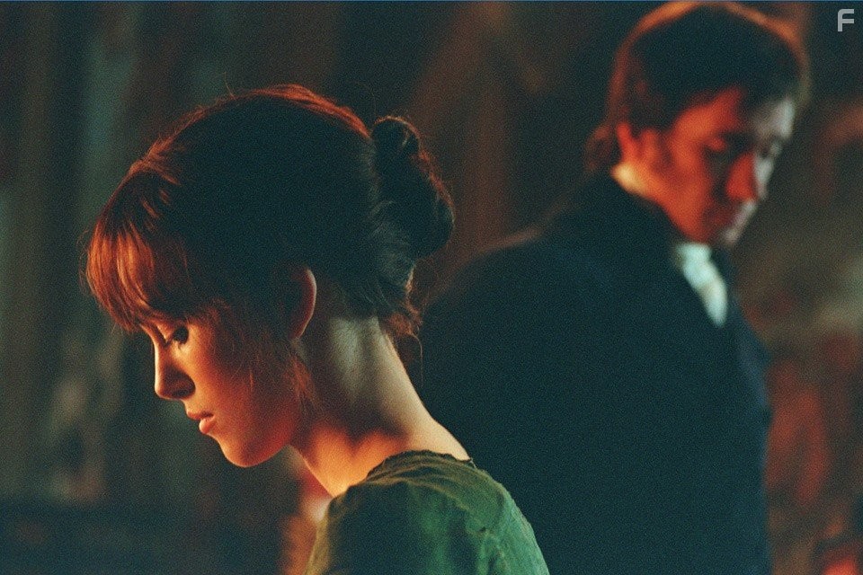 Keira Knightley and Matthew Macfadyen in Гордость и предубеждение (2005)