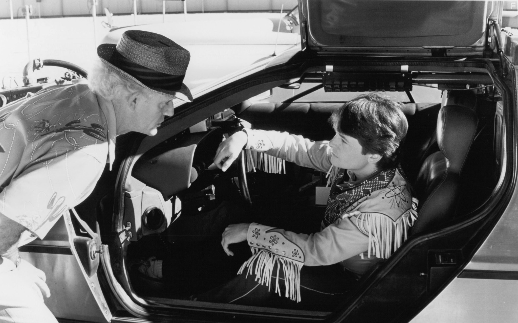 Michael J. Fox and Christopher Lloyd in Назад в будущее III (1990)