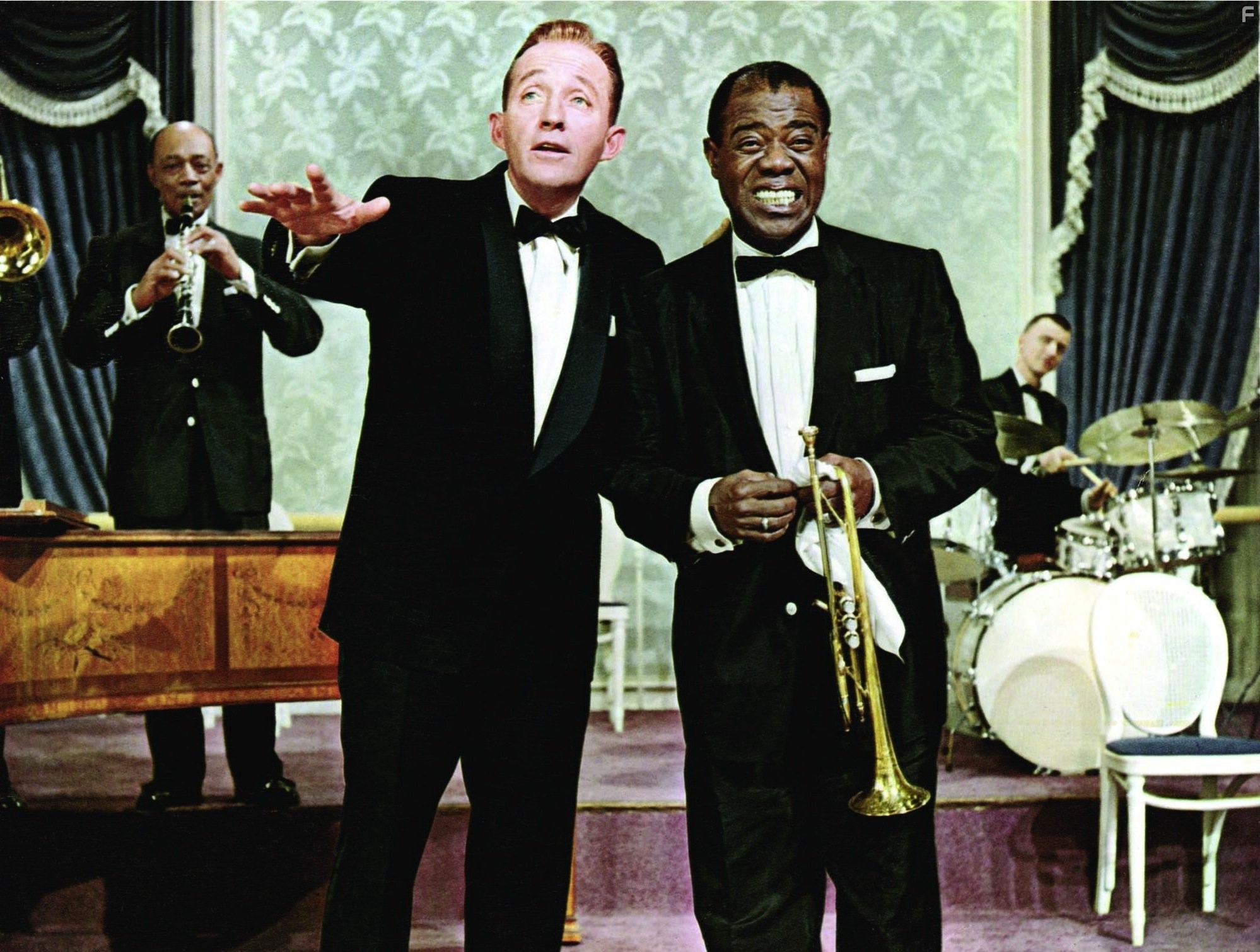 Bing Crosby and Louis Armstrong in Высшее общество (1956)