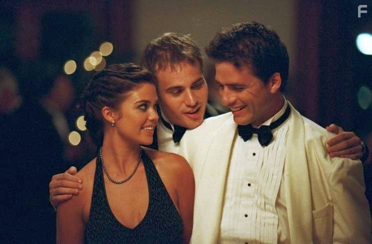 Своя тусовка (2000)