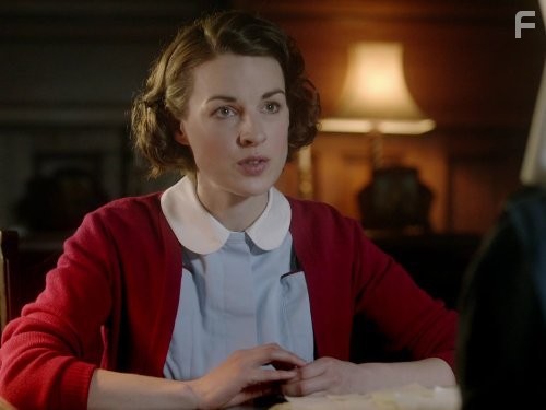 Jessica Raine in Вызовите акушерку (2012)