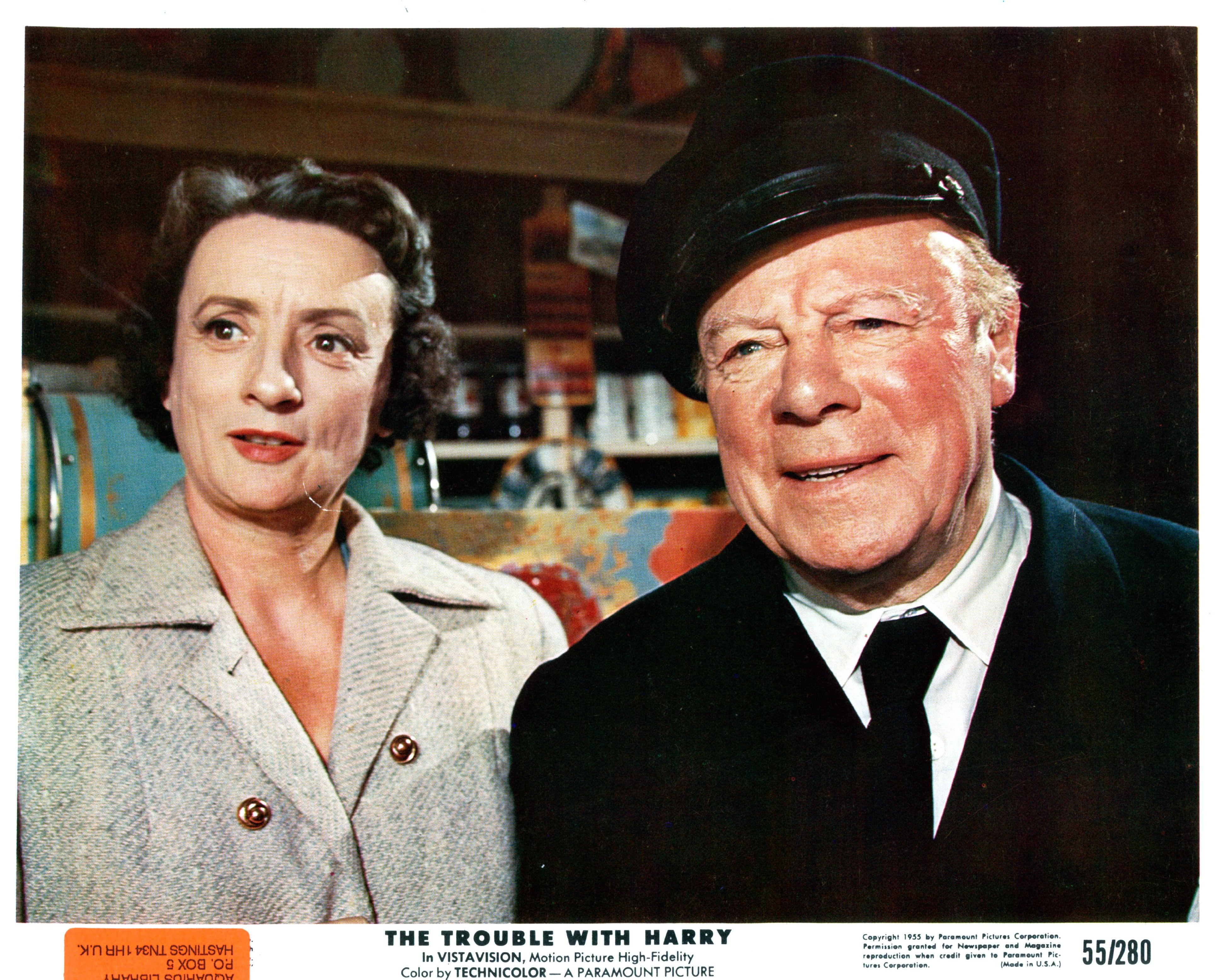 Edmund Gwenn and Mildred Natwick in Неприятности с Гарри (1955)