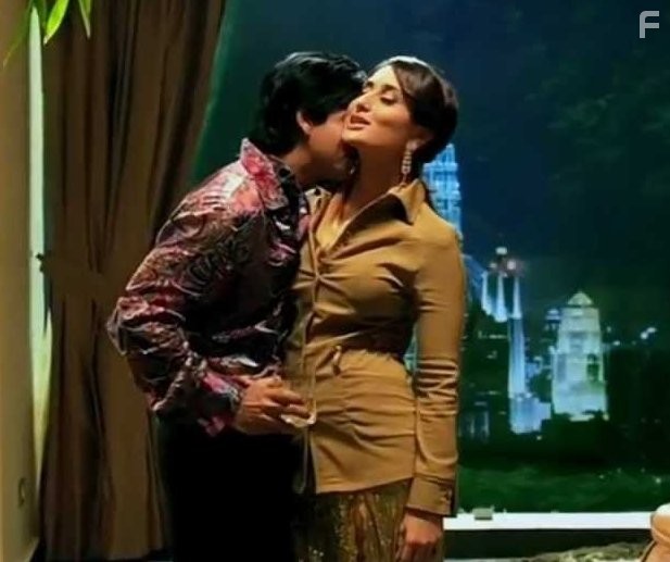Kareena Kapoor and Shah Rukh Khan in Дон. Главарь мафии (2006)
