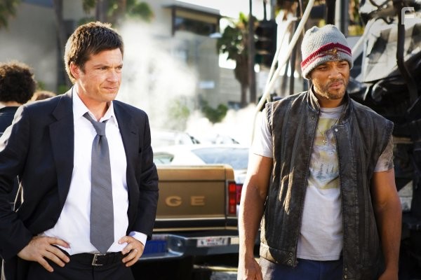 Will Smith and Jason Bateman in Хэнкок (2008)