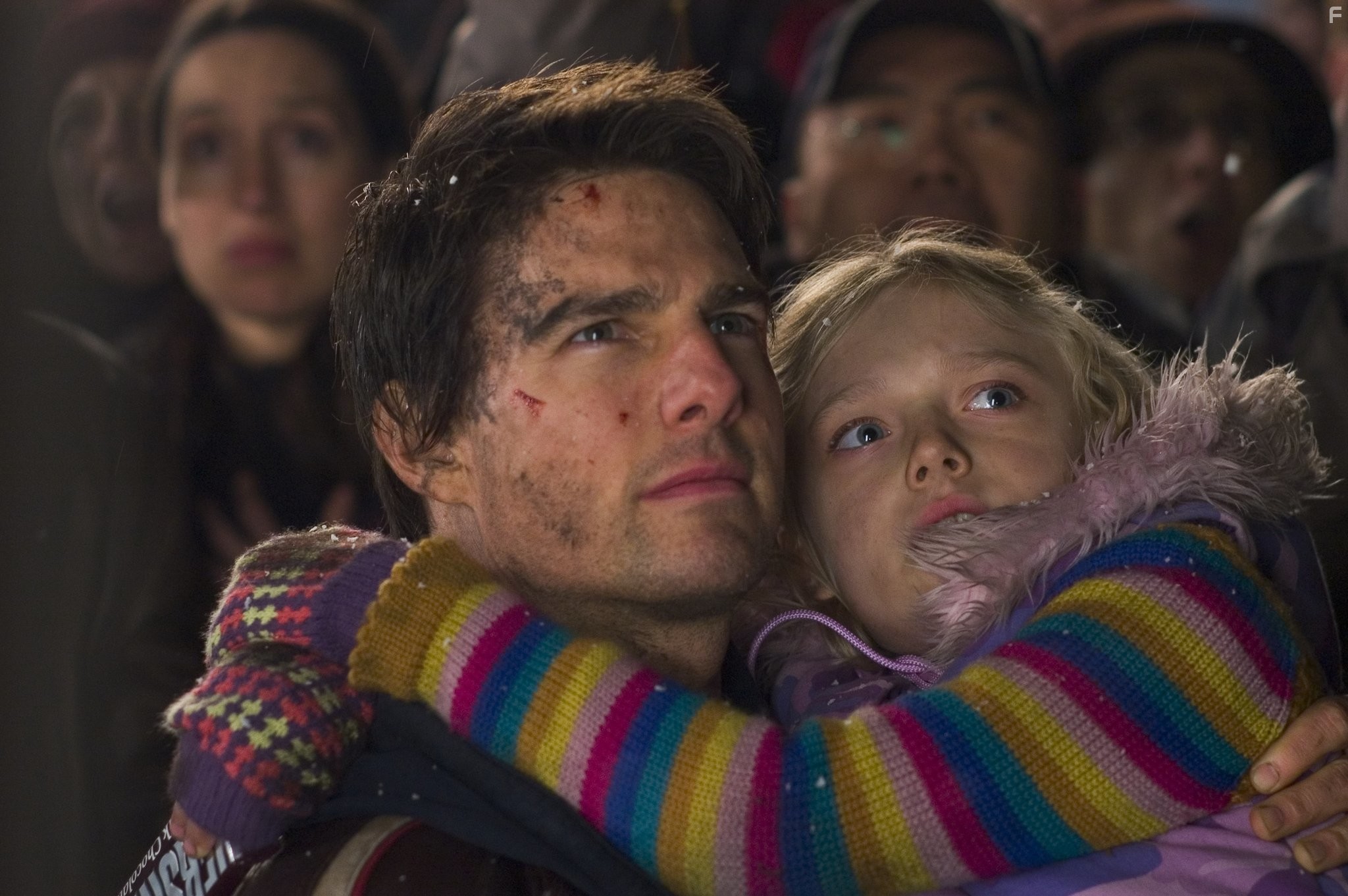 Tom Cruise and Dakota Fanning in Война миров (2005)