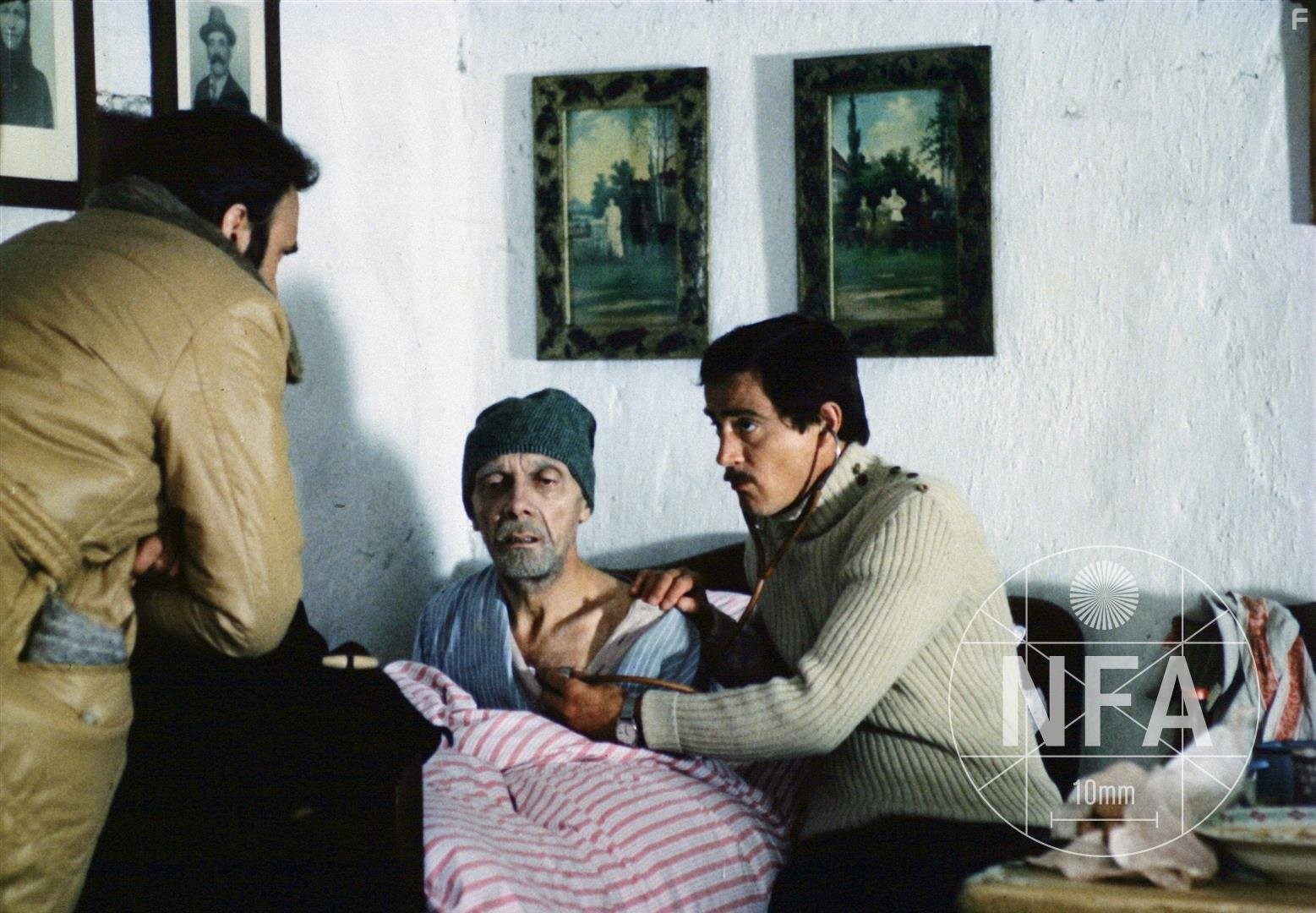 Zdenek Sver?k, Josef Kemr, and Jan Tr?ska in Na samote u lesa (1976)