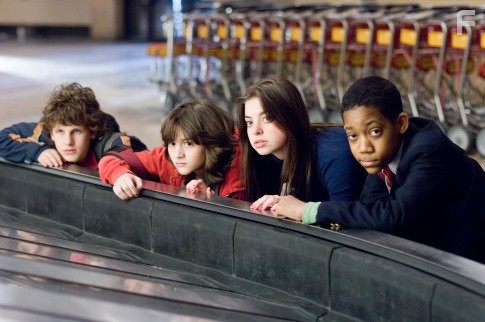Dyllan Christopher, Quinn Shephard, Gia Mantegna, and Tyler James Williams in Дети без присмотра (2006)
