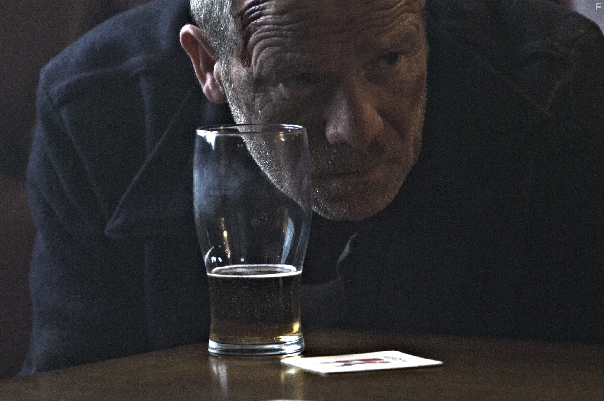Peter Mullan in Тиранозавр (2011)