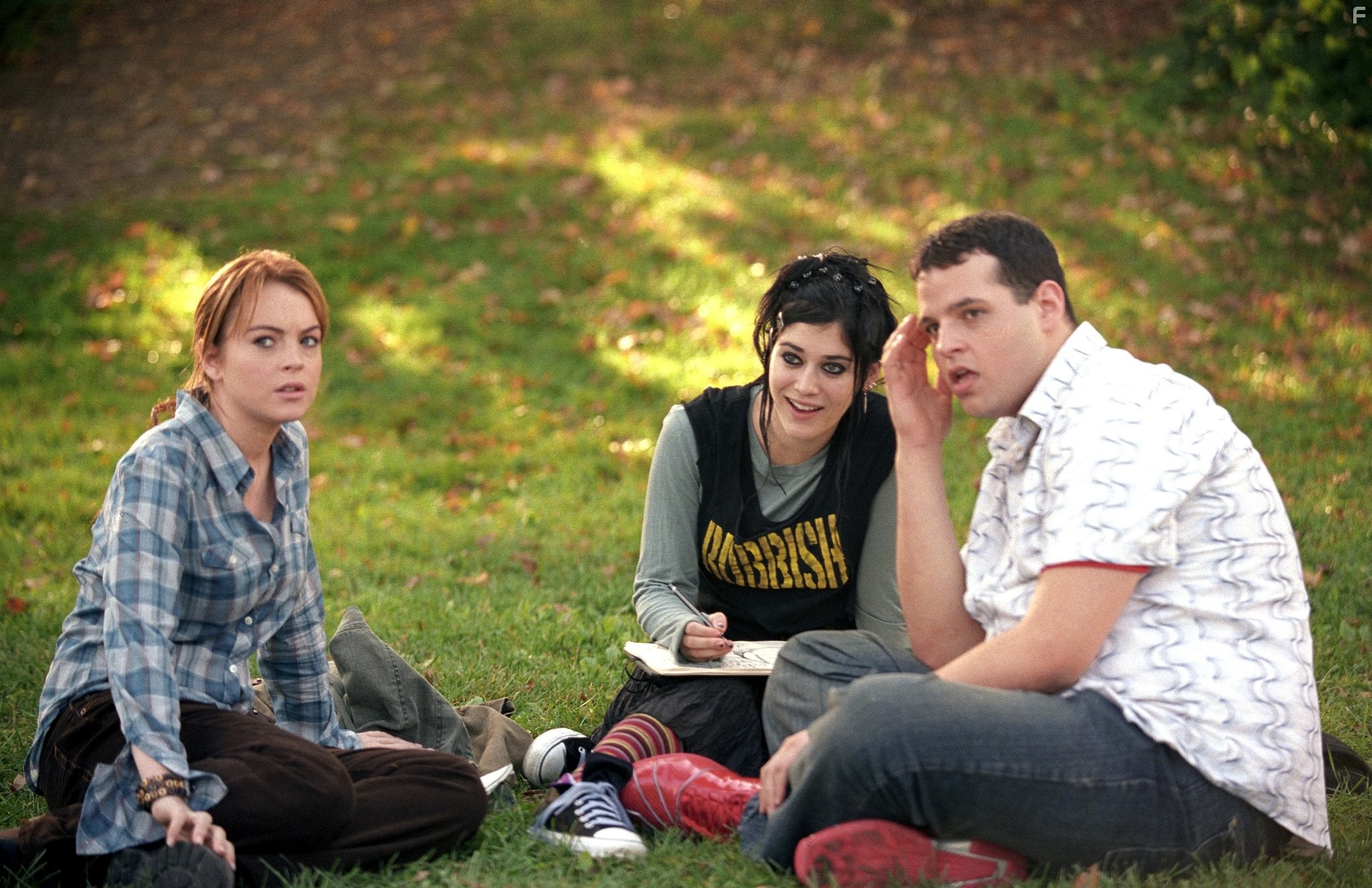 Lizzy Caplan, Daniel Franzese, and Lindsay Lohan in Дрянные девчонки (2004)