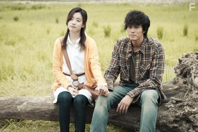 Ji-seob So and Hyo-ju Han in Всегда (2011)