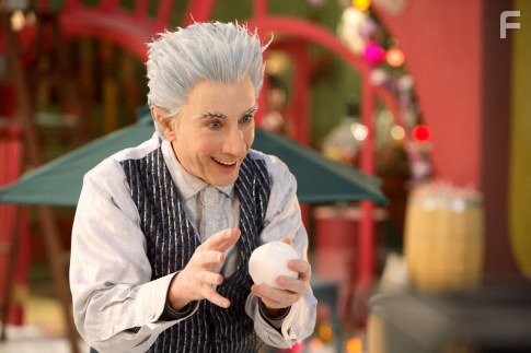 Martin Short in Санта Клаус 3: Хозяин полюса (2006)