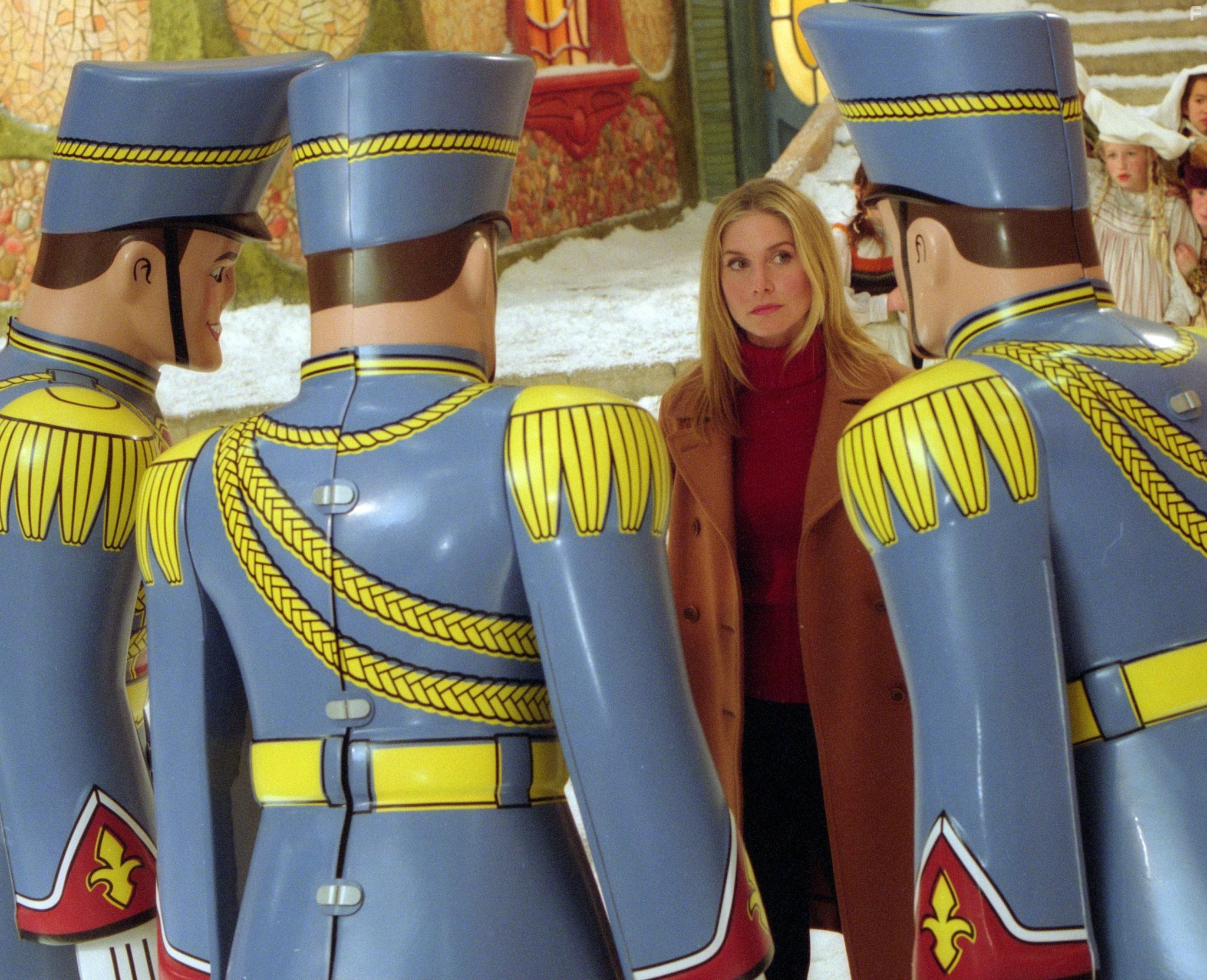 Elizabeth Mitchell in Санта Клаус 2 (2002)