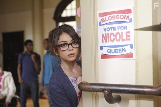 Sarah Hyland in Прекрасный 'принц' (2011)