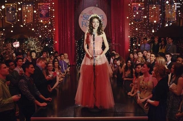 Sarah Hyland in Прекрасный 'принц' (2011)