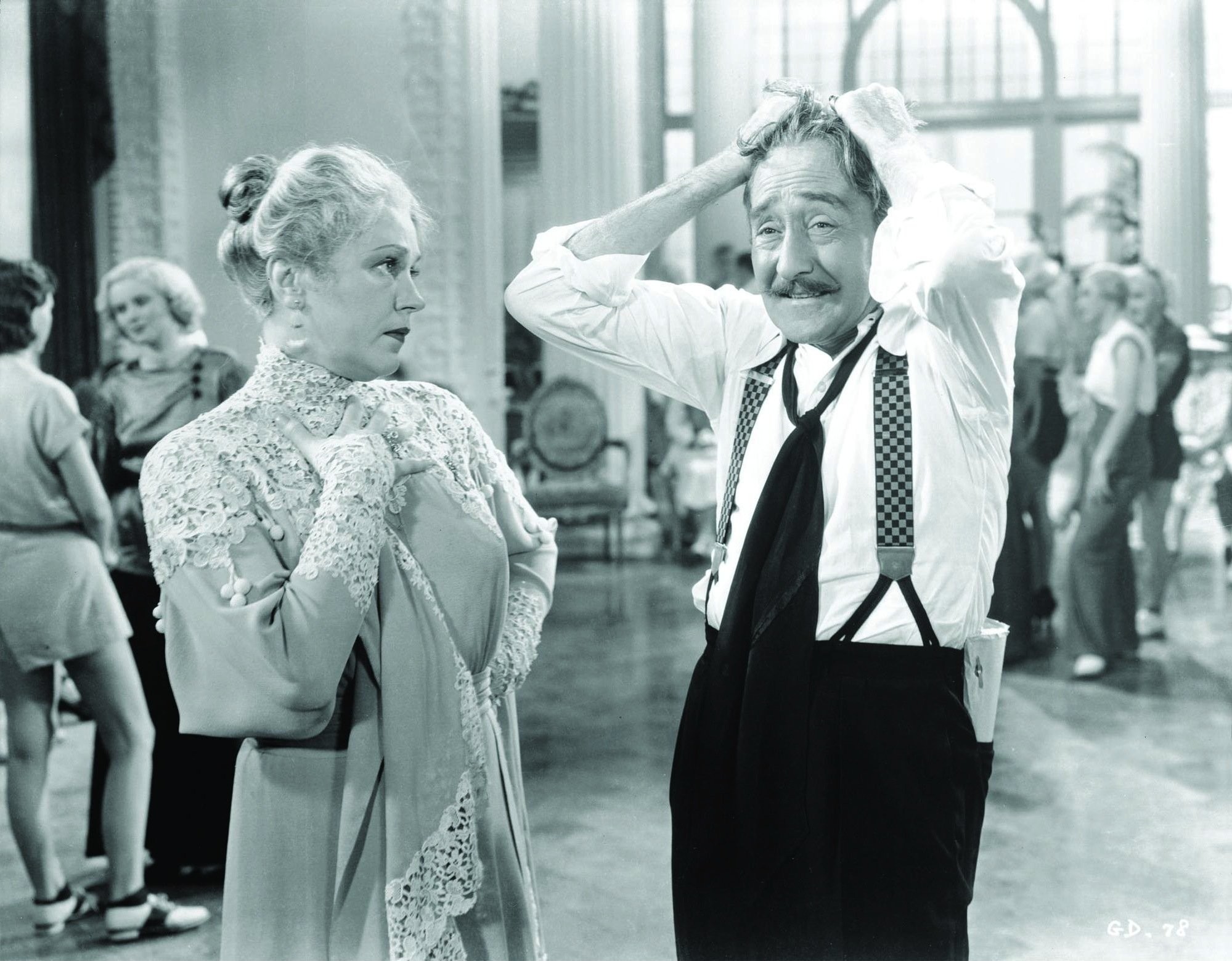 Alice Brady and Adolphe Menjou in Золотоискатели 1935-го года (1935)
