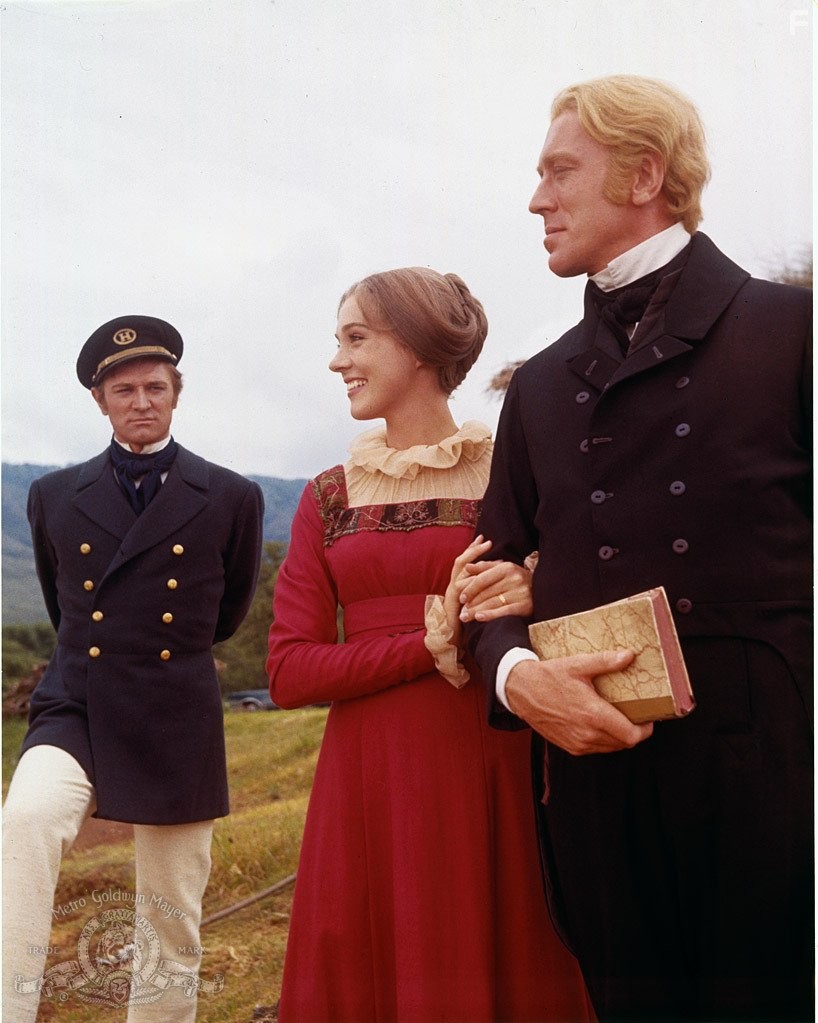 Julie Andrews, Richard Harris, and Max von Sydow in Гавайи (1966)