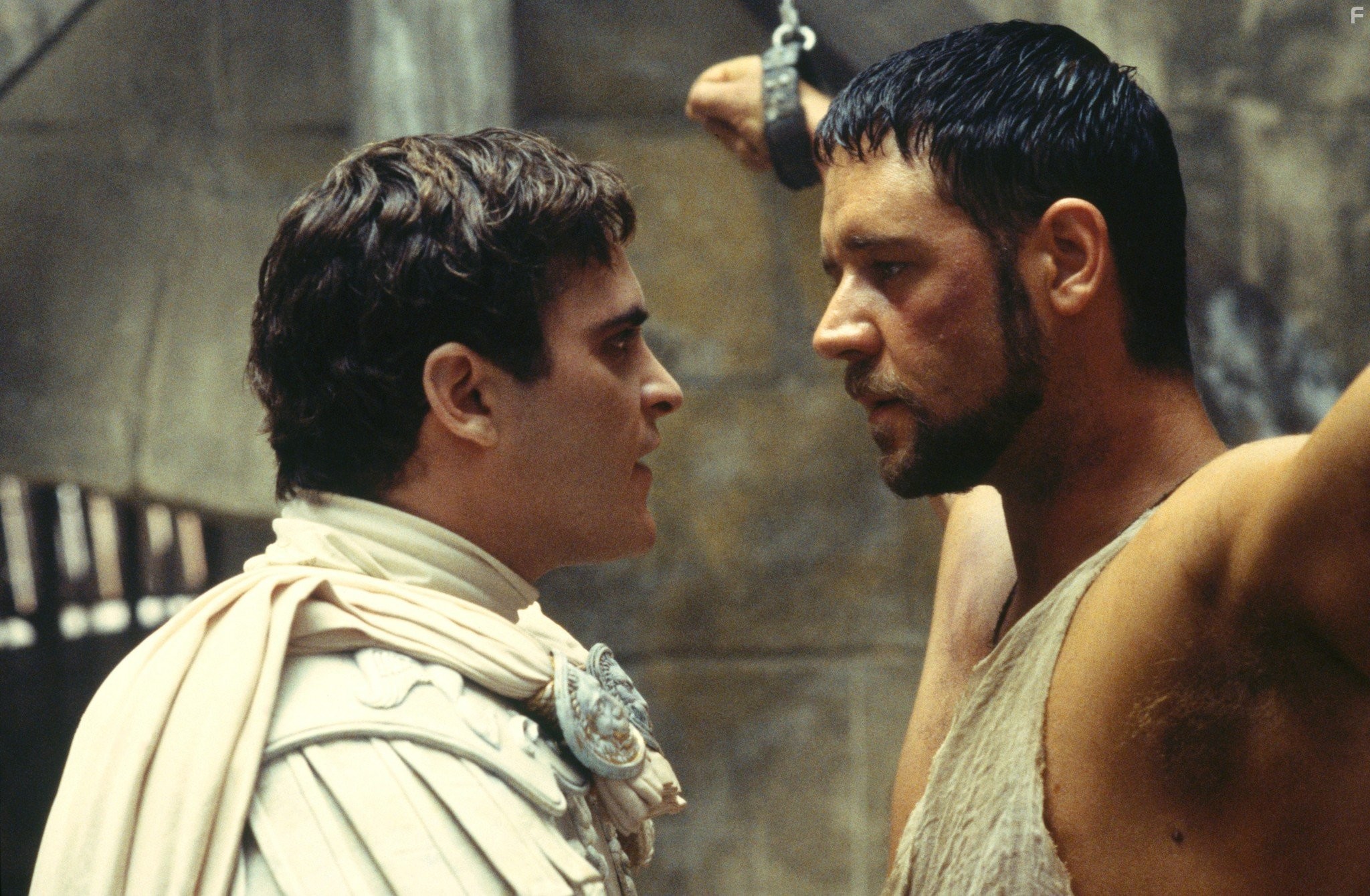 Russell Crowe and Joaquin Phoenix in Гладиатор (2000)