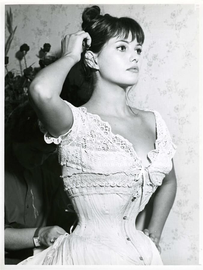 Claudia Cardinale in La viaccia (1961)