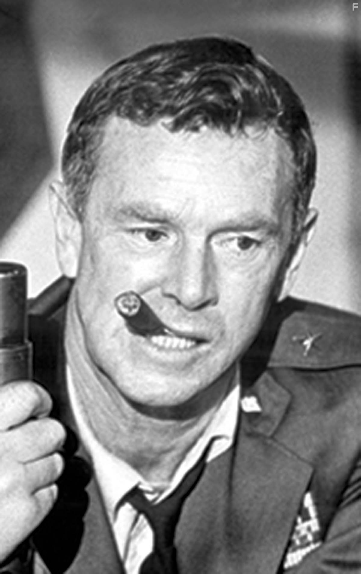 Sterling Hayden in Доктор Стрейнджлав, или Как я научился не волноваться и полюбил атомную бомбу (1964)