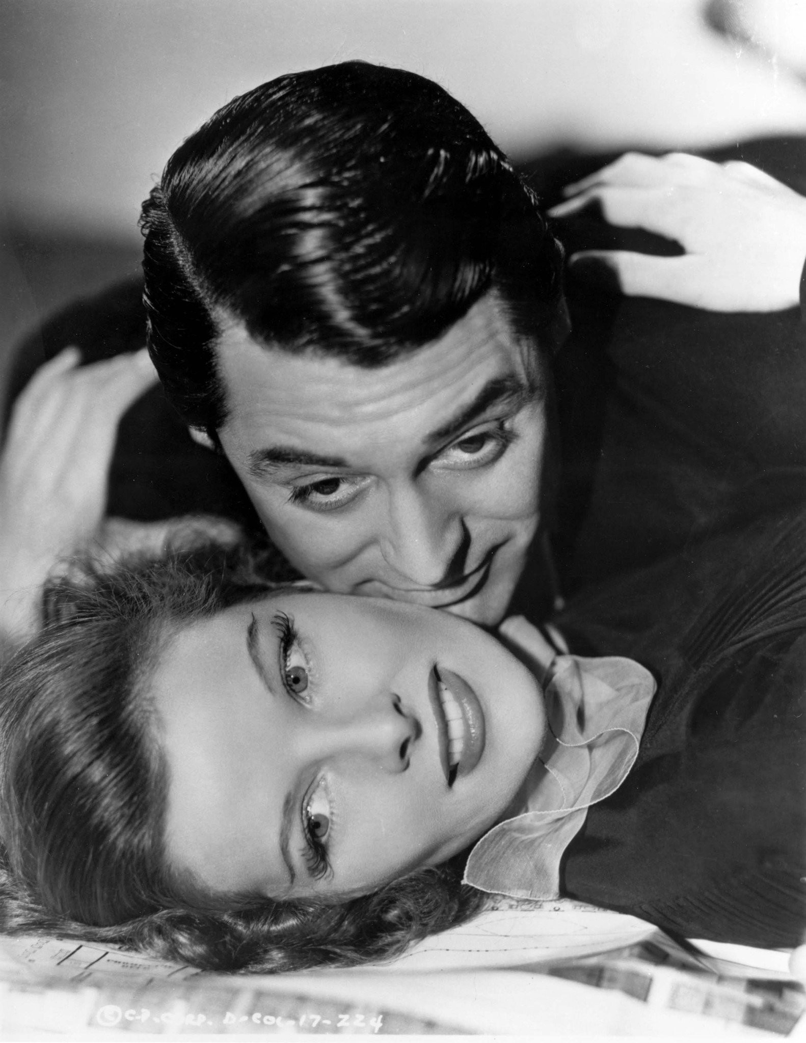 Cary Grant and Katharine Hepburn in Праздник (1938)
