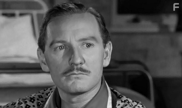 Leslie Phillips in Так держать... Медсестра (1959)