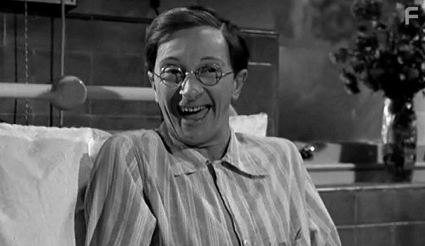 Charles Hawtrey in Так держать... Медсестра (1959)