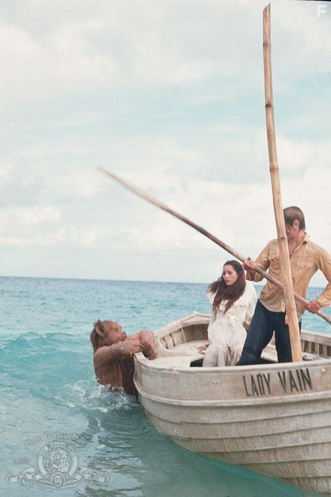 Barbara Carrera, Michael York, and Fumio Demura in Остров доктора Моро (1977)