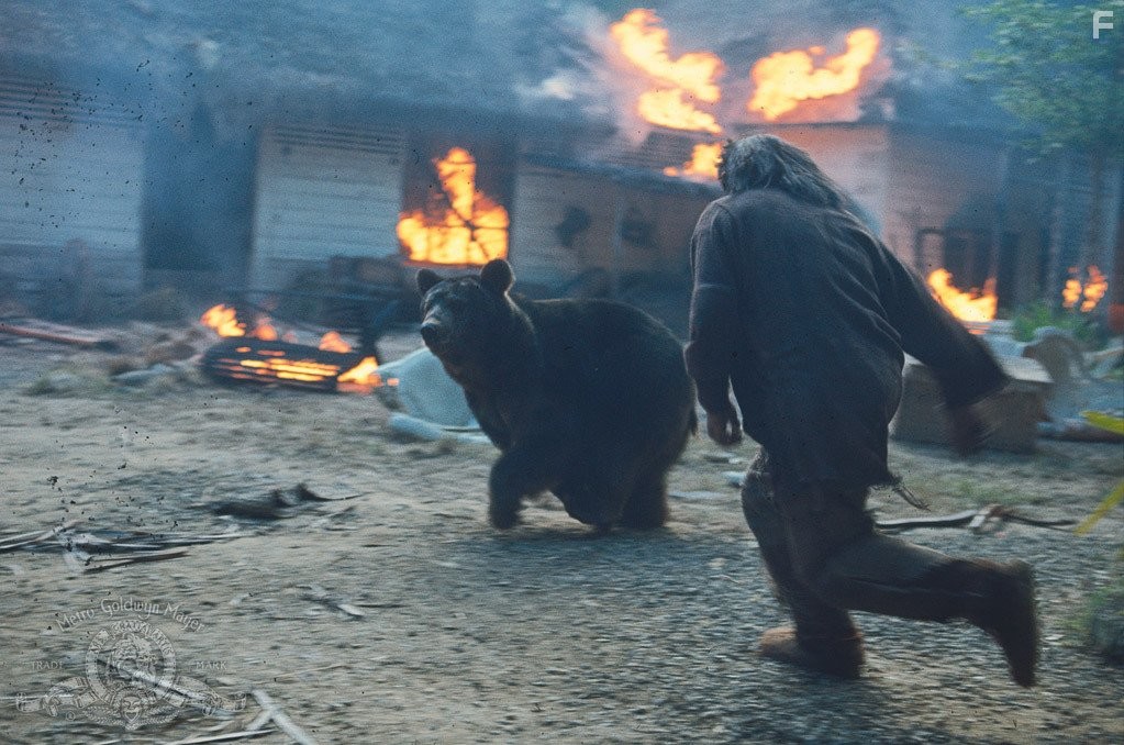 Nick Cravat in Остров доктора Моро (1977)