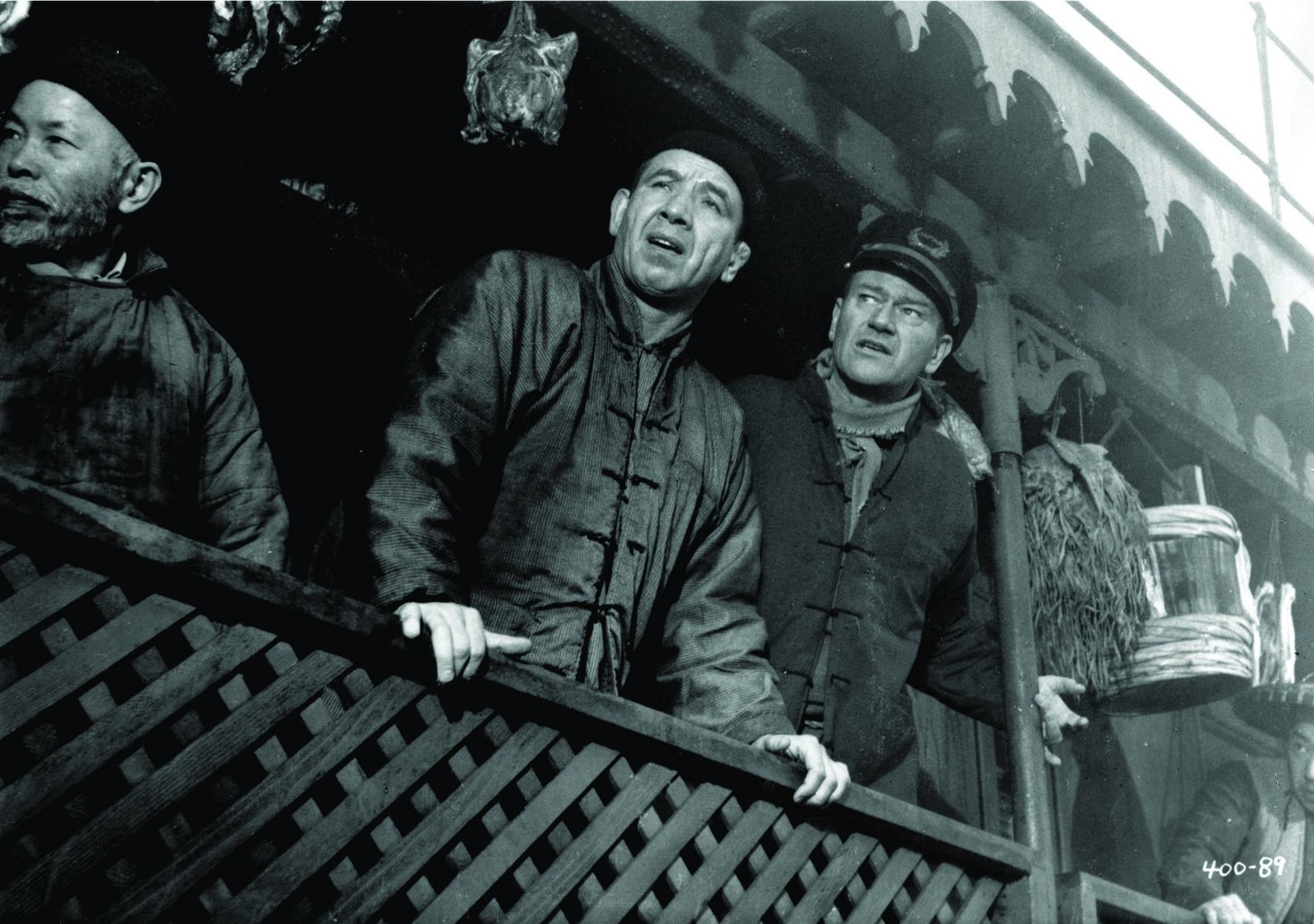 John Wayne in Кровавая аллея (1955)