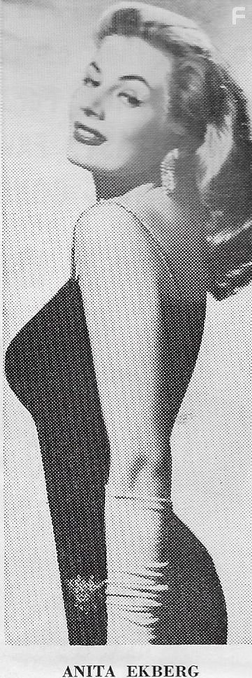 Anita Ekberg in Кровавая аллея (1955)