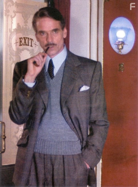 Jeremy Irons in Театр (2004)