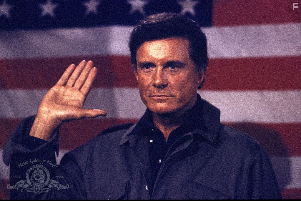 Cliff Robertson in Мэлоун (1987)