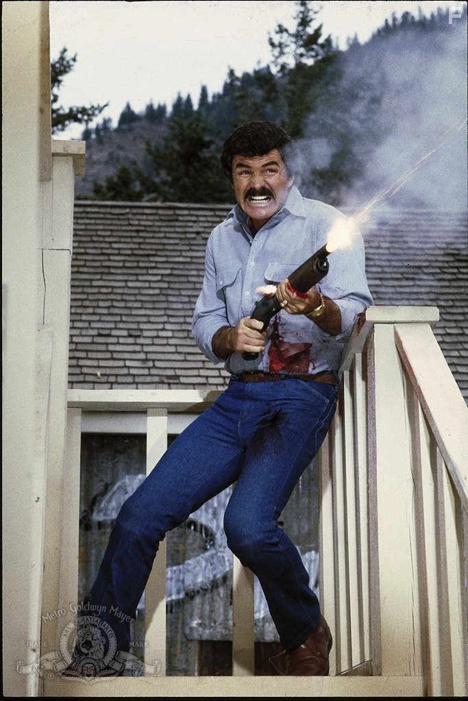 Burt Reynolds in Мэлоун (1987)