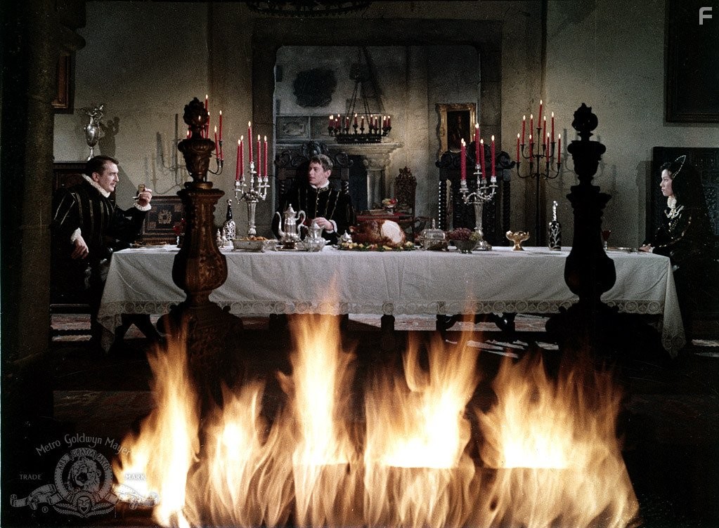 Vincent Price, Luana Anders, and John Kerr in Колодец и маятник (1961)