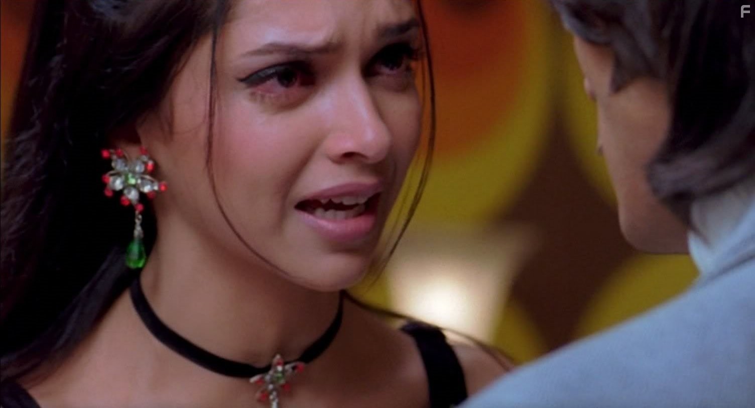 Deepika Padukone in Ом Шанти Ом (2007)