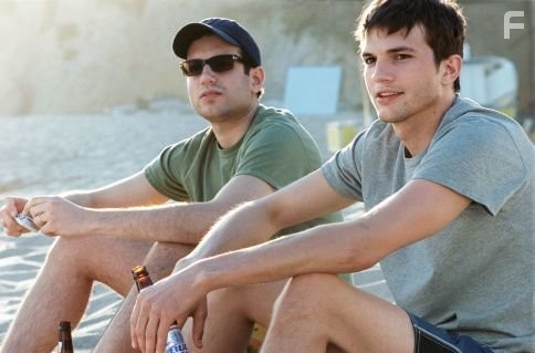 Ashton Kutcher in Больше, чем любовь (2005)