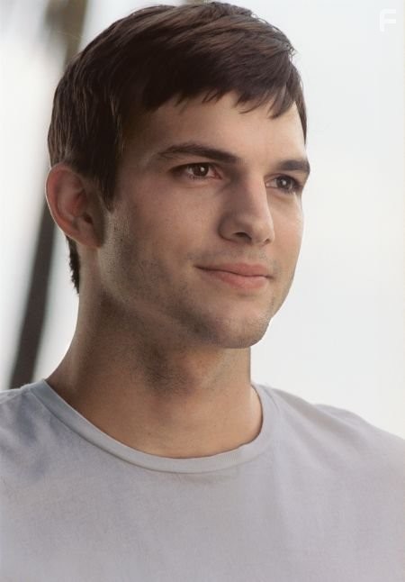 Ashton Kutcher in Больше, чем любовь (2005)