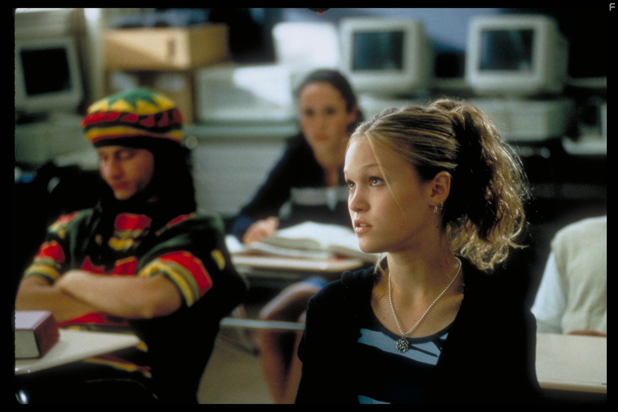 Julia Stiles in 10 причин моей ненависти (1999)