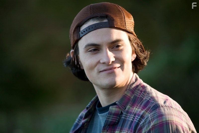 Shiloh Fernandez in Скейтлэнд (2010)