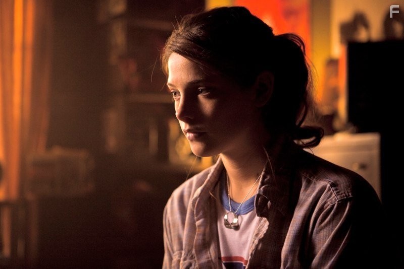 Ashley Greene in Скейтлэнд (2010)