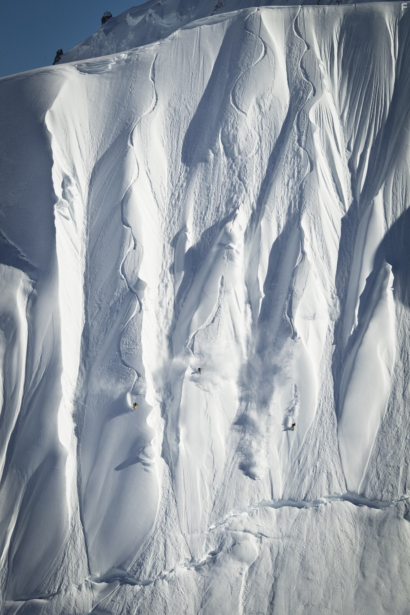 Travis Rice and Mark Landvik in Искусство полета 3D (2011)