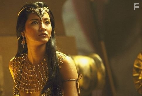 Kelly Hu in Царь Скорпионов (2002)