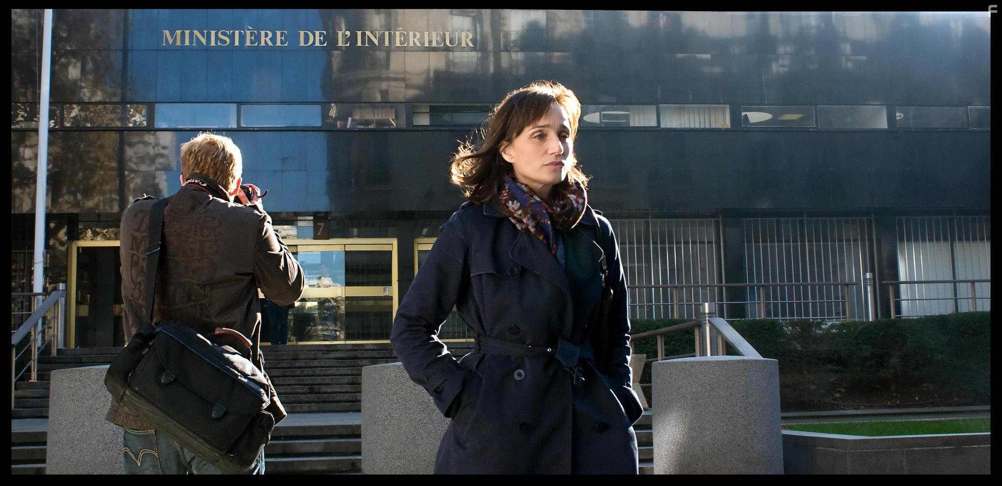 Ее зовут Сара