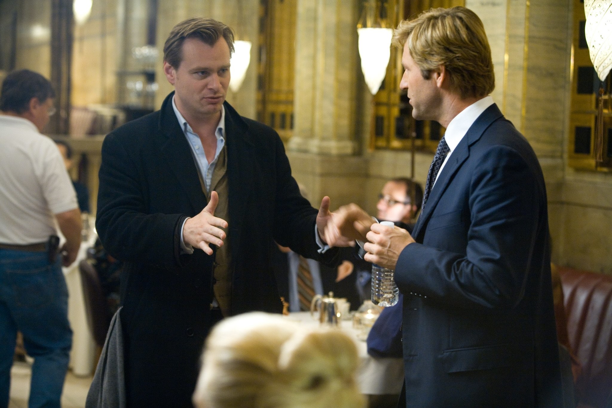 Aaron Eckhart and Christopher Nolan in Тёмный рыцарь (2008)