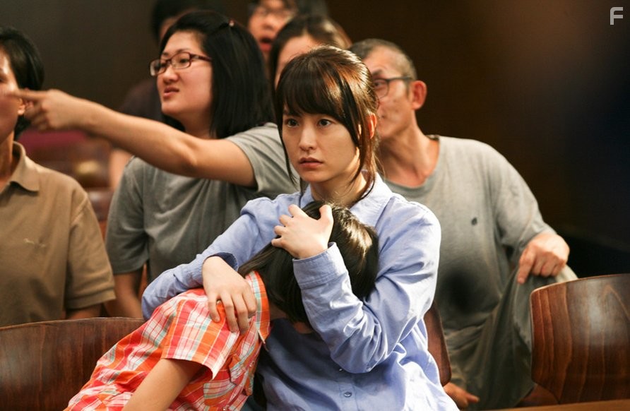 Yu-mi Jeong in Суровое испытание (2011)